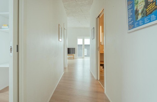 Hoyvik Apartment | Delightful 2 Bedroom Apt - Balcony - Parking