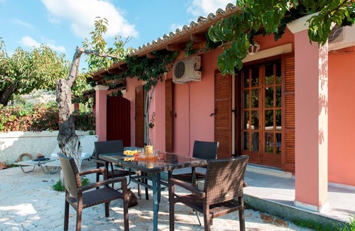 Agios Gordios Cottage | Delightful 2-bedroom cottage just minutes from the beach
