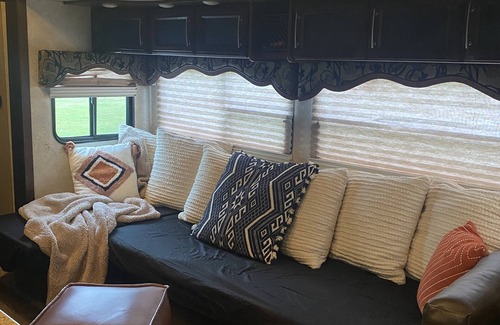 Alton House | Delightful 2 bedroom RV with indoor fireplace
