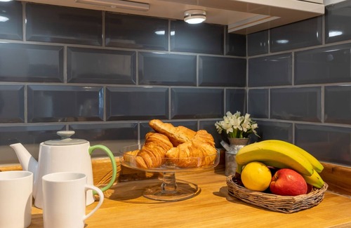 Kingston House | Delightful 2 Bedroom Seaside house with Garden - The perfect seaside escape.