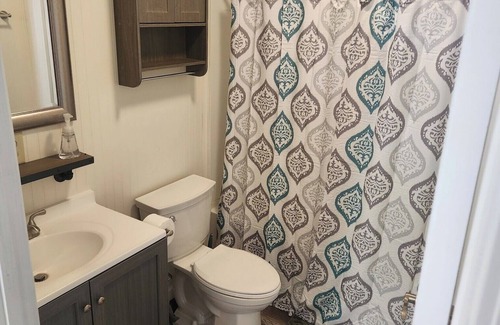 Woodbine Apartment | Delightful 2-bedroom apartment with AC in Rockholds. It's a true retreat!