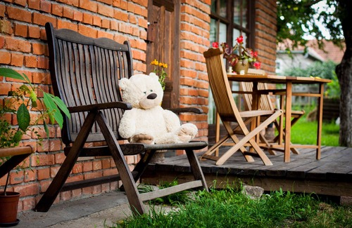Pauleni-Ciuc House | Delightful 3+1 room barn with indoor fireplace and activity garden.