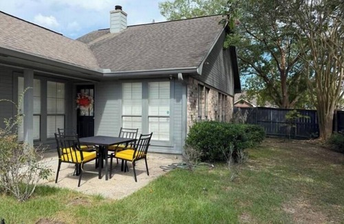 Shenandoah House | Delightful 3-bedroom, 2-bath house minutes from LSU and the State Capital