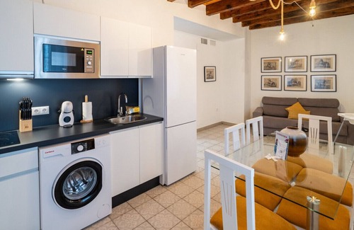 San Francisco-Ribera Apartment | Delightful Apartment Steps from Cordoba's Wonders