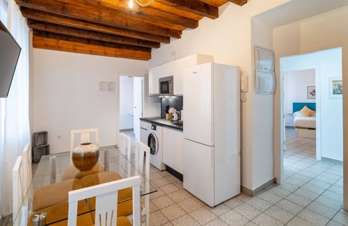 San Francisco-Ribera Apartment | Delightful Apartment Steps from Cordoba's Wonders