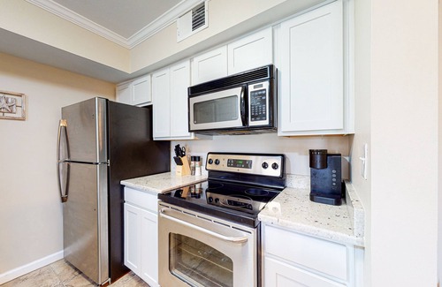 Gulf Shores Condo | Delightful coastal gem with pool, hot tub, private balcony, fast WiFi & AC