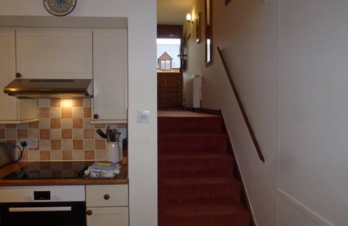 Bridport Cottage | Delightful country cottage. Stunning views. A few minutes walk to Seatown beach