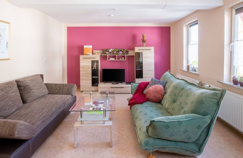 Battenberg Apartment | Delightful holiday home in Battenberg near forest