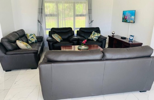 Harare Villa | Delightful Holiday home in the Misty mountains