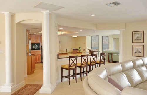 Marco Island House | Delightful home w/pool & direct boating access
