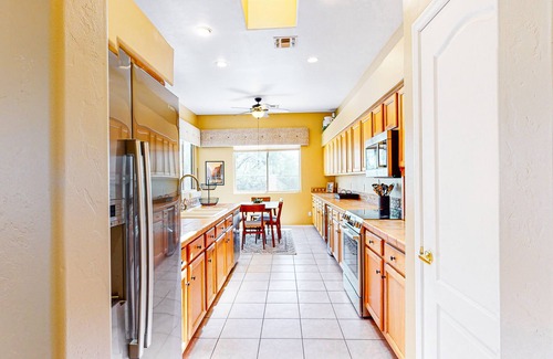 Dove Mountain House | Delightful home with backyard oasis - private pool with spa, cozy patio