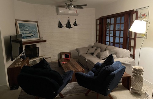Barra do Sahy House | Delightful house in gated community + indoor Jacuzzi, swimming pool, tennis court