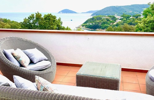 Procchio House | Delightful house with breathtaking views
