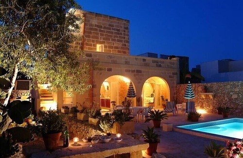 Gharb Other | Delightful, old converted farmhouse