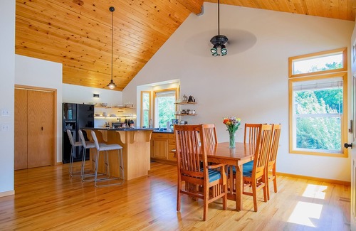 Mapleton House | Delightful riverfront home with dock, game room, fast WiFi, kayaks & grill