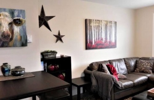 Sidney Apartment | Delightful Sidney Apartment Close to Downtown Sidney
