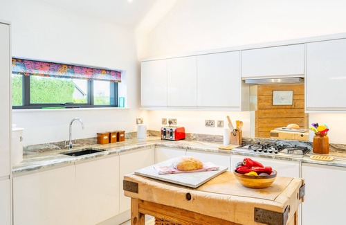Diss Apartment | Delightful, single-storey property which provides tasteful accommodation