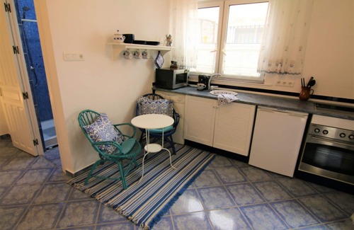 Canillas de Aceituno House | Delightful Studio 'Torre' w/Pool Views, sleeps 2, in country holiday complex