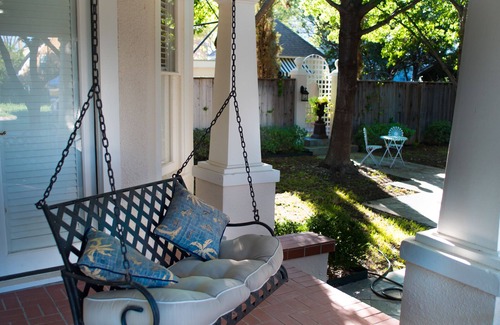 San Angelo House | Delightful Victorian home located downtown just blocks from the River Walk!