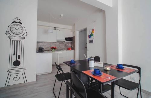 Quartiere XXIV Don Bosco Apartment | Delizioso Appartamento Situato Vicino Alla Metropolitana A Lucio Sestio