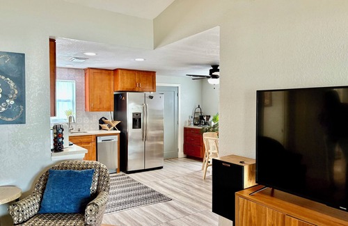 Lake Ida Shores House | "Delray Drift". Charming 3-bedroom house in Downtown Delray.