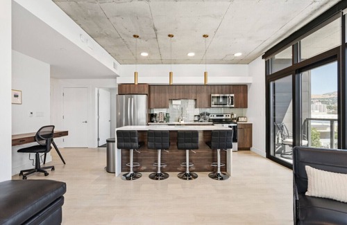 Rio Grande Apartment | Delta Center 2Bd/2Bath/Pool/Gym!