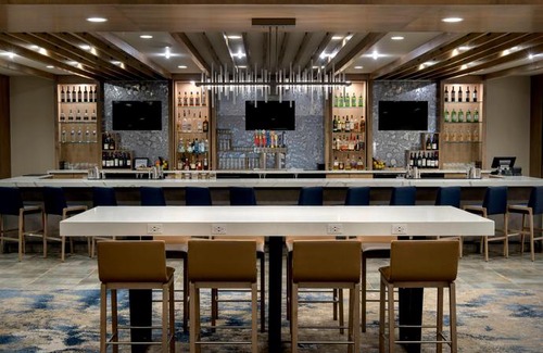 Utica Hotel | Delta Hotels by Marriott Utica