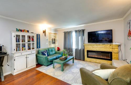 Delta Junction House | Delta Junction Rental with Shared Pool and Hot Tub!