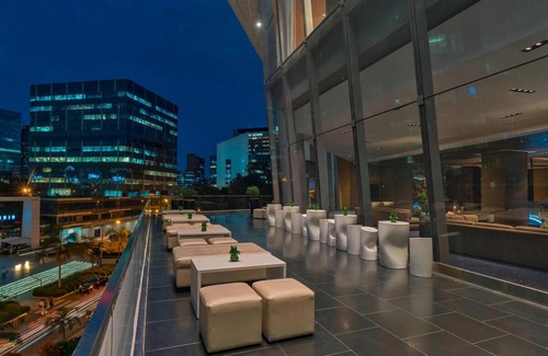 San Isidro Centro Financiero Hotel | Deluxe 2 Camas at The Westin Lima Hotel & Convention Center! Onsite Pool!