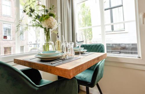 Delft House | Deluxe 20m2 Canal View