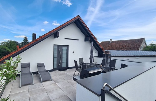 Kirchroth Apartment | Deluxe apartment - with 140 sqm & with roof terrace & private garden