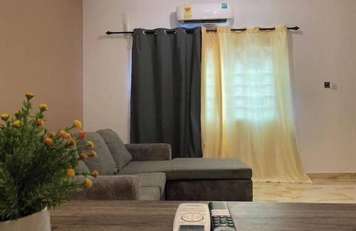 Osu Klottey Apartment | Deluxe apt in East Legon - 4002