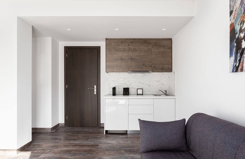 Gazi Apartment | Deluxe Double Room By Athenian Spirit
