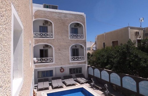 Perissa Apartment | Deluxe Double Studio 30 meters from Perissa Beach