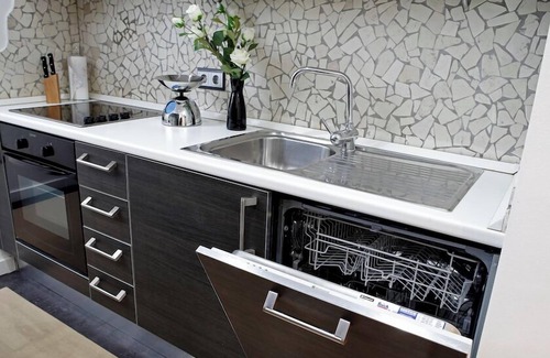 Gare Apartment | Deluxe-Executive Two-Bedroom Apartment 120m² with Private Entrance in Luxembourg