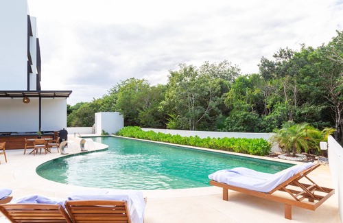Akumal Apartment | Deluxe Jungle Suite Private Hot Tub Pool BBQ 402Bn