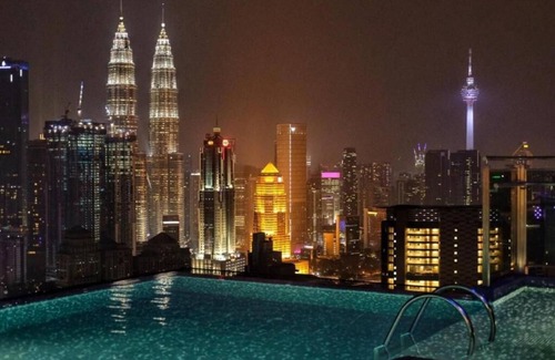Titiwangsa Apartment | Deluxe King Suite with Garden View 6