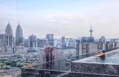 Titiwangsa Apartment | Deluxe King Suite with Garden View 6