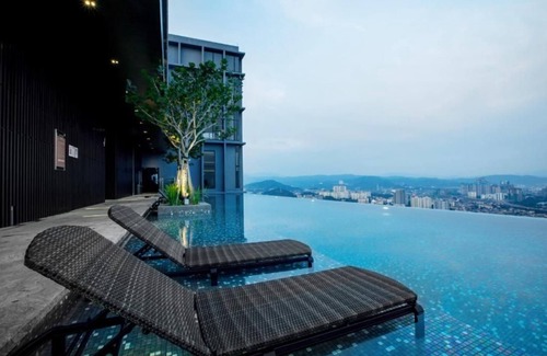 Titiwangsa Apartment | Deluxe King Suite with Twin Tower View 5