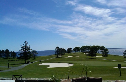 Glen Cove Condo | Deluxe Oceanfront Rockport Resort 1