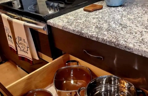 Big Canoe Cabin | Deluxe Romantic Couples Retreat inside Big Canoe with Hot Tub!