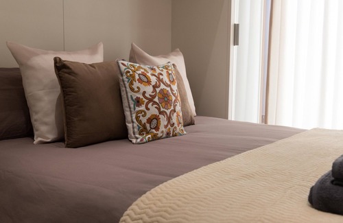 Xaghra Bed & Breakfast | Deluxe room with valley & pool view
