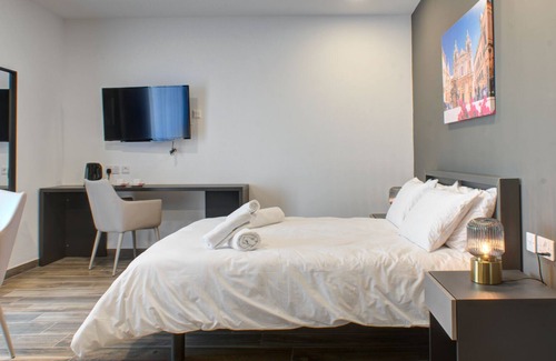 St. Paul's Bay House | Deluxe Seaview Studio