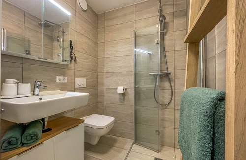 Stuttgart Apartment | Deluxe Studio Nahe Flughafen/messe Stuttgart mit Parkplatz