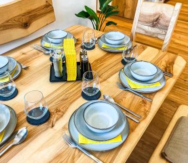Wasserburg am Inn Apartment | Deluxe-Wohnung in Wasserburg Bahnhof - 94m2 - Smart TV - Terrasse - NEU