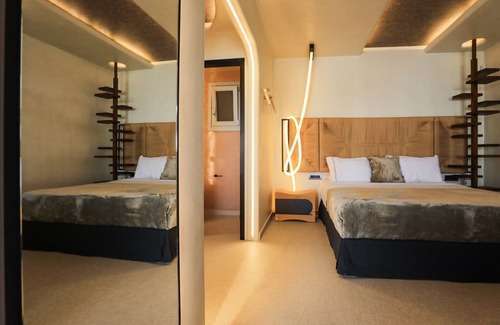 Glastros Hotel | Deluxe Zirkon Suite with Private Pool