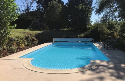 Sainte-Colombe-en-Bruilhois Villa | Demeure de Charme 10 Personnes Avec Piscine