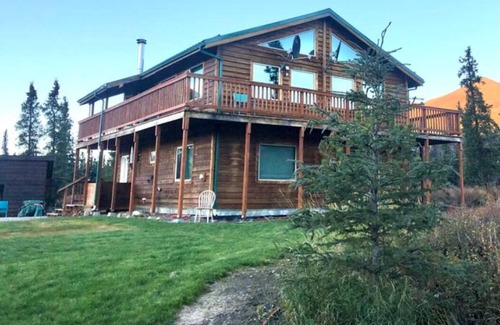 McKinley Park House | Denali Park - Ridgeview House with 360 mountain views all around!