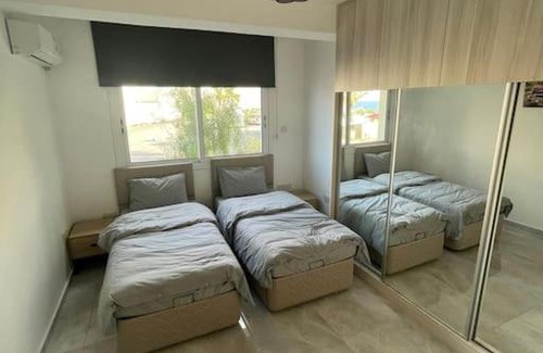 Kyrenia Apartment | Denize sifir 3+1 Daire