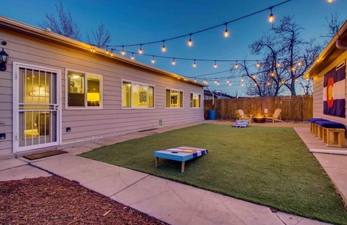 Denver House | Denver Den for 10- “Amazing place for groups!”